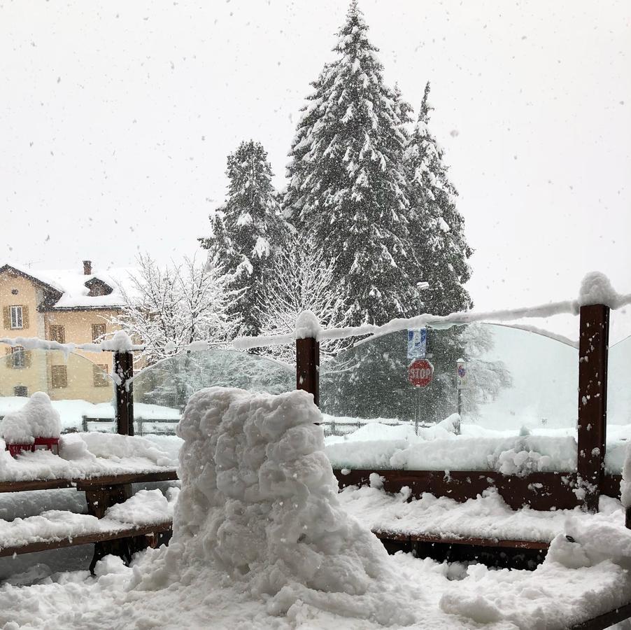 גרסוני-סן-ג'אן Albergo Alpenrose Ski&Bike Mountain Hotel מראה חיצוני תמונה