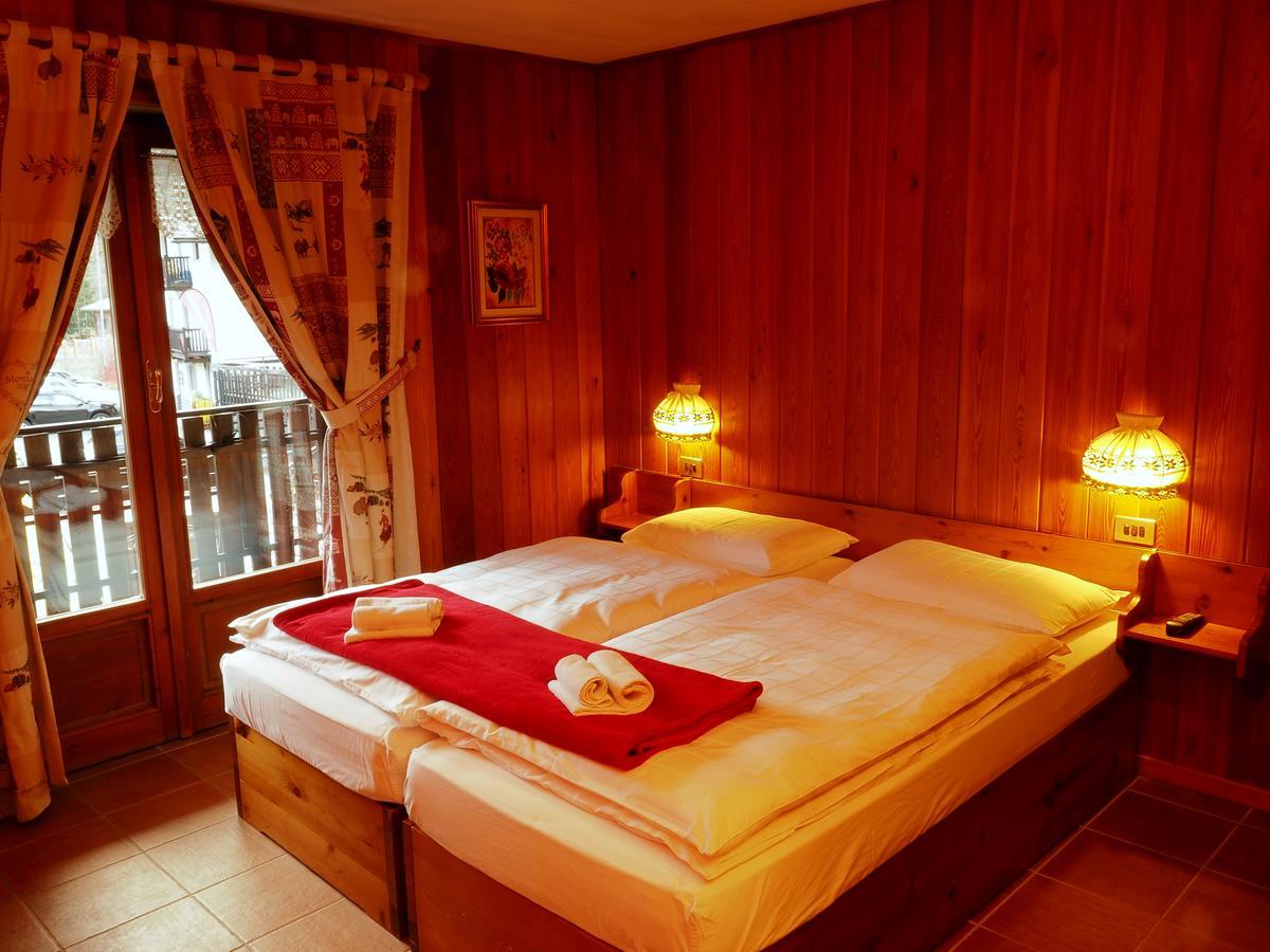 גרסוני-סן-ג'אן Albergo Alpenrose Ski&Bike Mountain Hotel מראה חיצוני תמונה