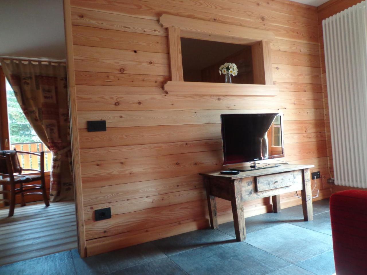 גרסוני-סן-ג'אן Albergo Alpenrose Ski&Bike Mountain Hotel מראה חיצוני תמונה
