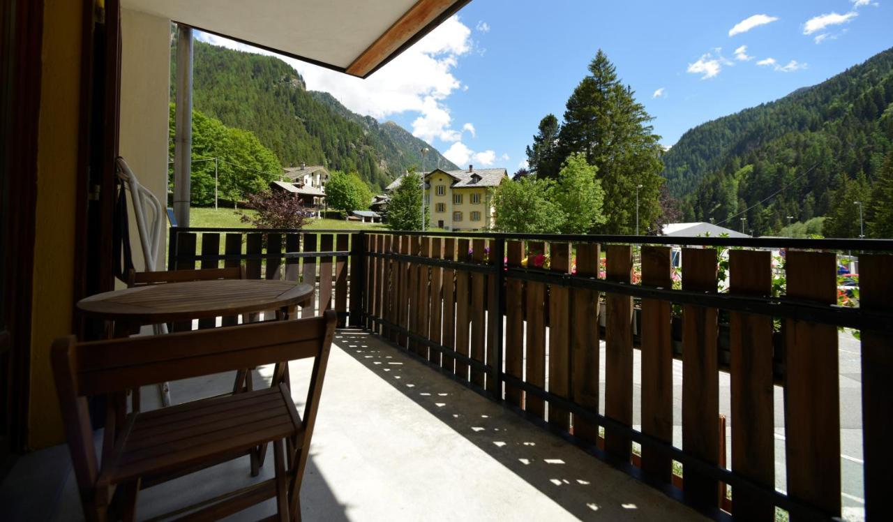 גרסוני-סן-ג'אן Albergo Alpenrose Ski&Bike Mountain Hotel מראה חיצוני תמונה