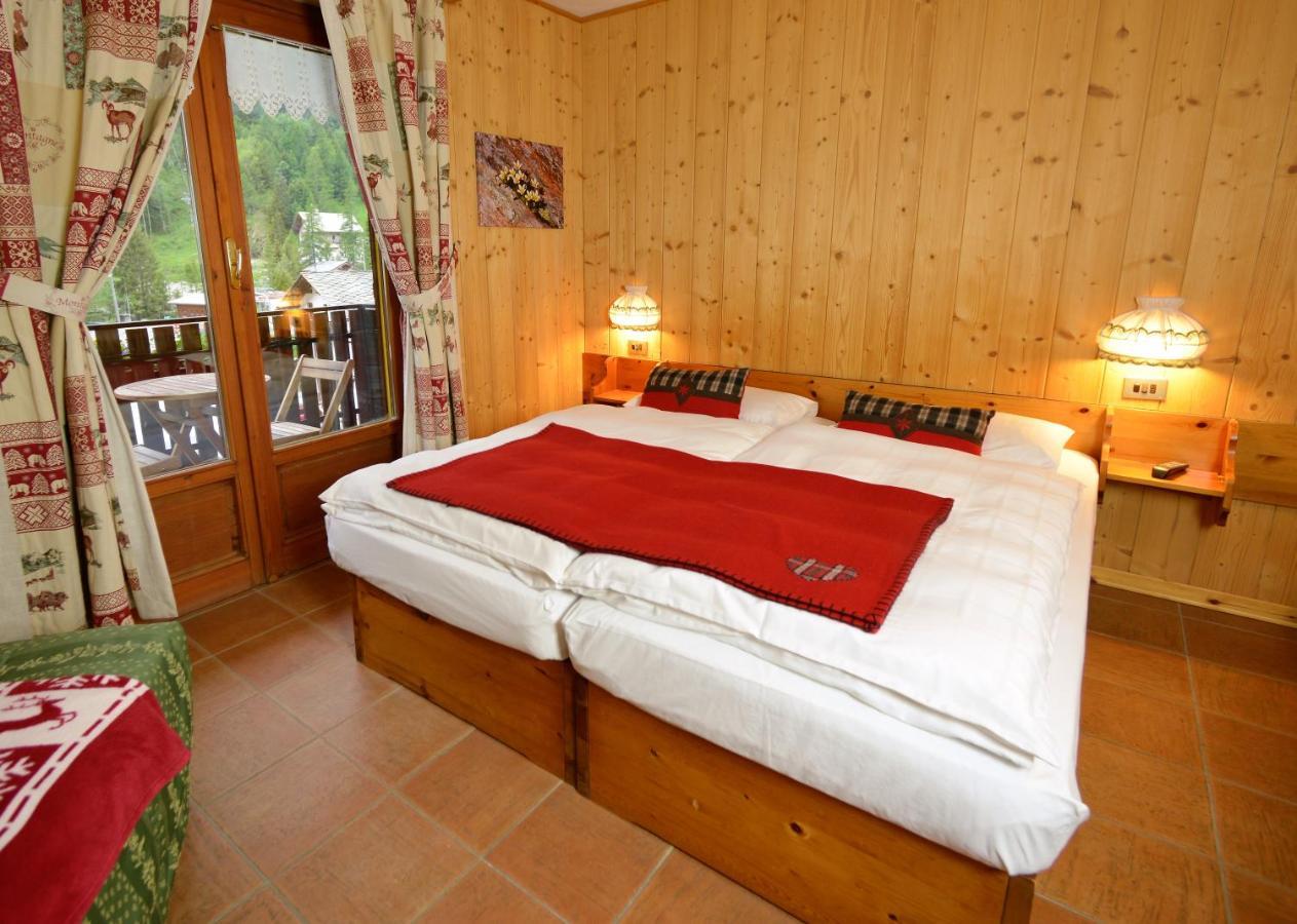 גרסוני-סן-ג'אן Albergo Alpenrose Ski&Bike Mountain Hotel מראה חיצוני תמונה